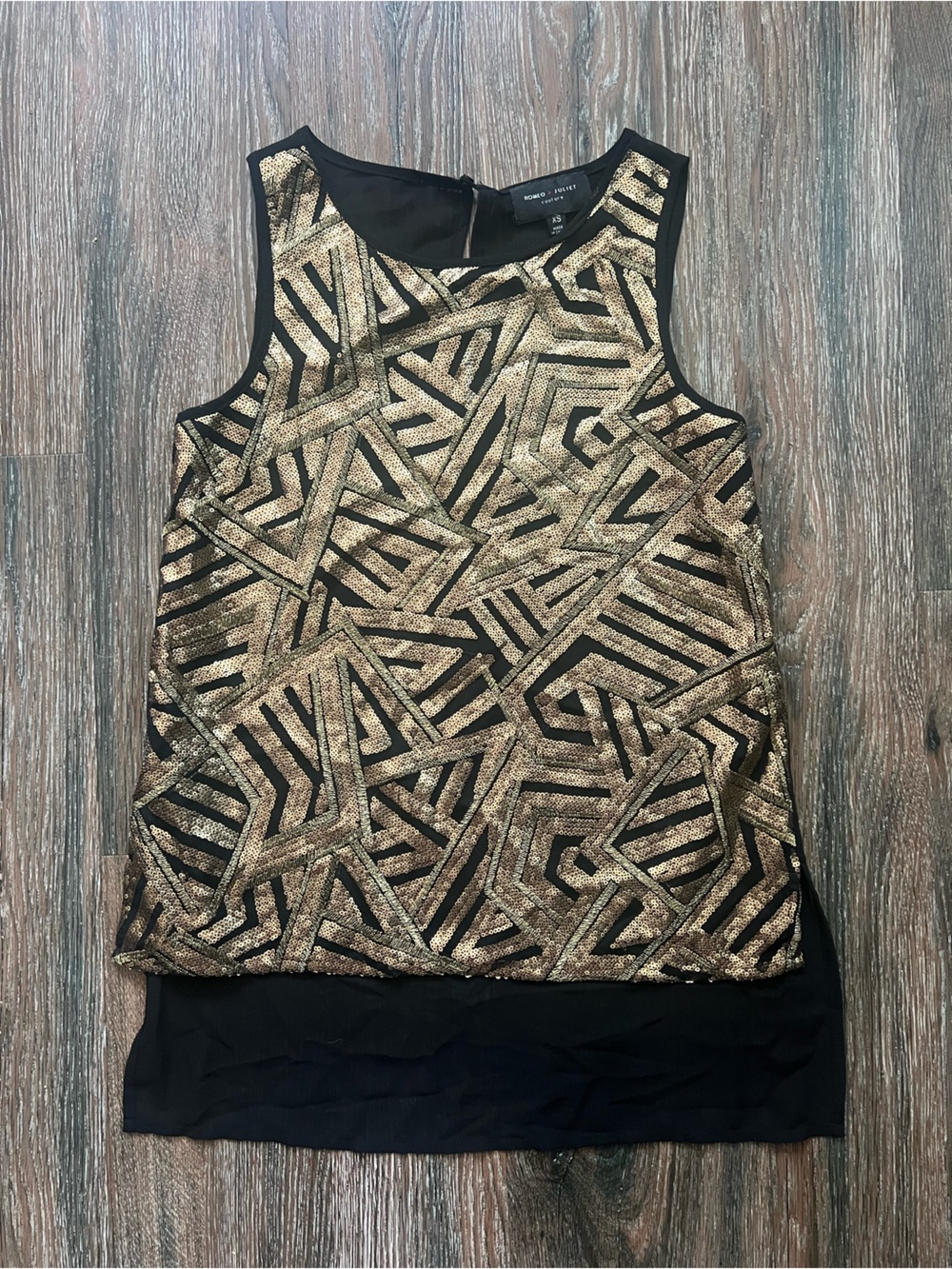 Romeo & Juliet Couture Black and Gold Metallic Geometric Sequin Tank Top XS